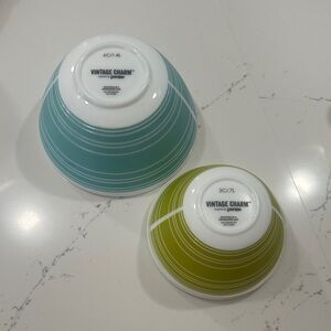 Pyrex Vintage Charm Teal and Olive Bowls